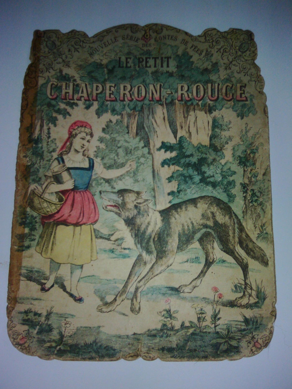"Le Petit Chaperon rouge" : un album illustré des années 1970 (Résolu) 660_001